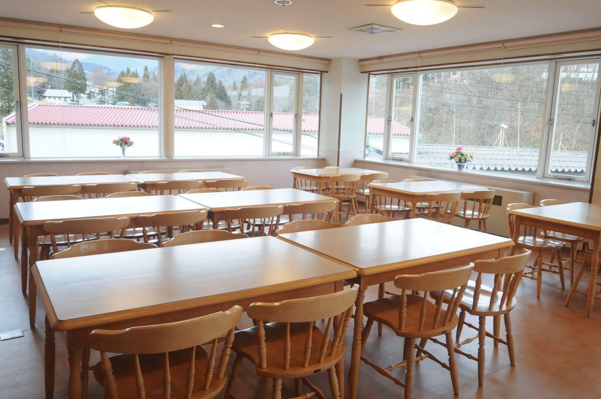Hotel Bonfire Hakuba Zewnętrze zdjęcie