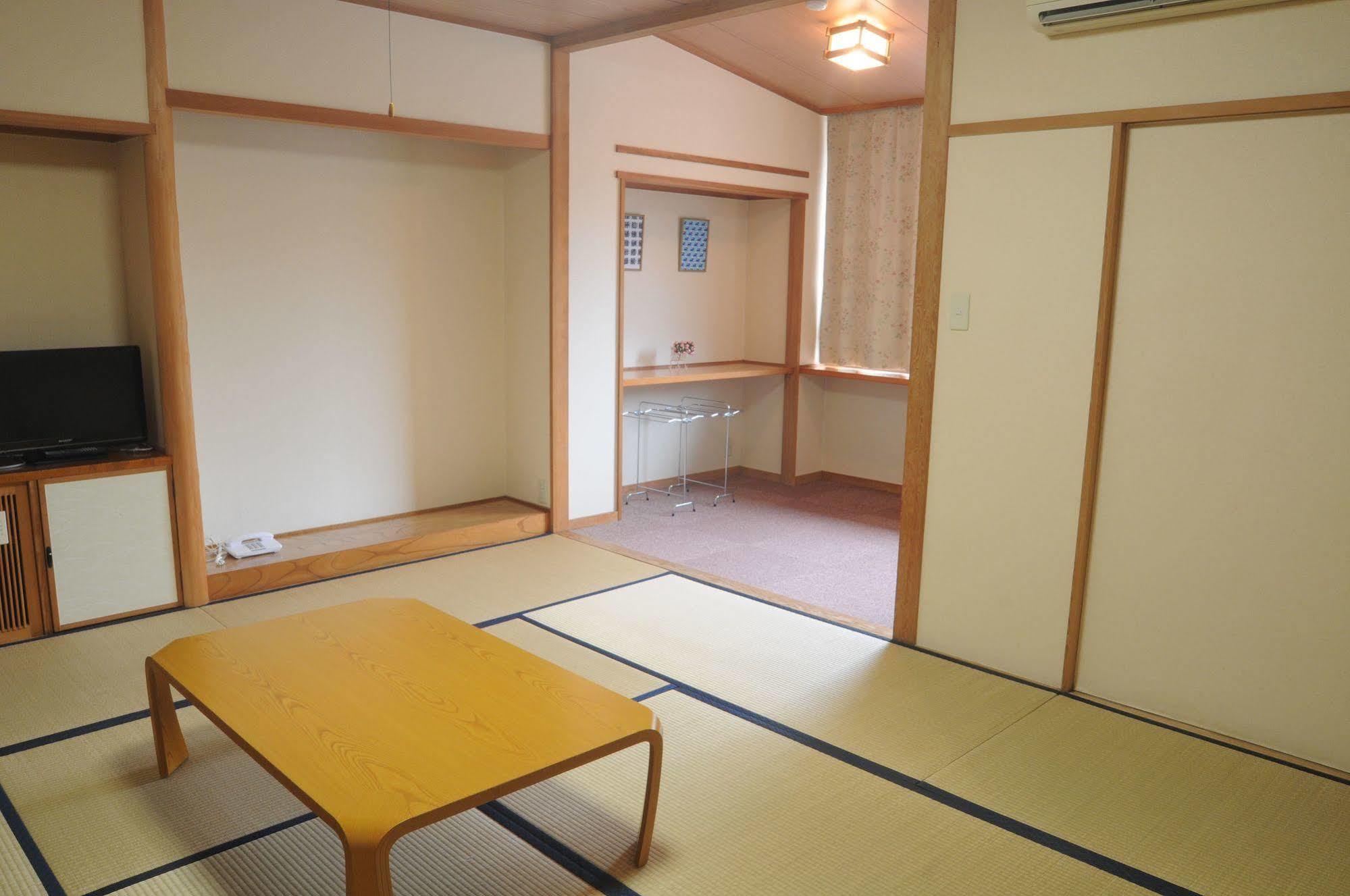 Hotel Bonfire Hakuba Zewnętrze zdjęcie